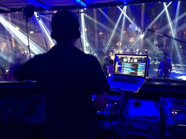 חתונה באווירת מסיבה