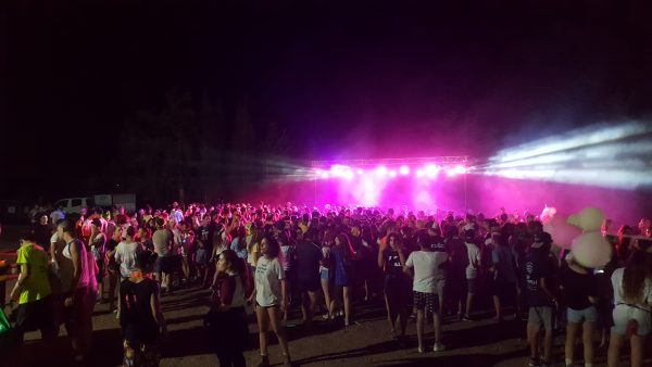 מסיבה גדולה הגברה ותאורה